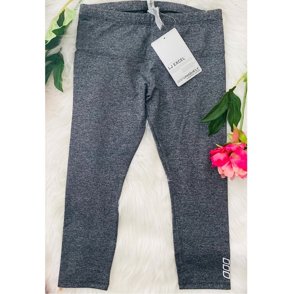 Lorna Jane Australia Kelly 7/8 Tights - Picture 4 of 7